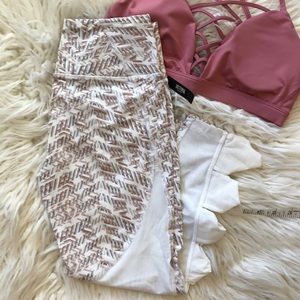 NWT Victoria Secret Sports Capri Leggings Sz M
